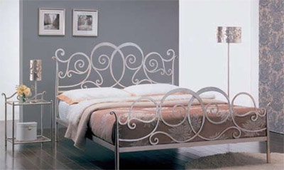 Кровать кованная