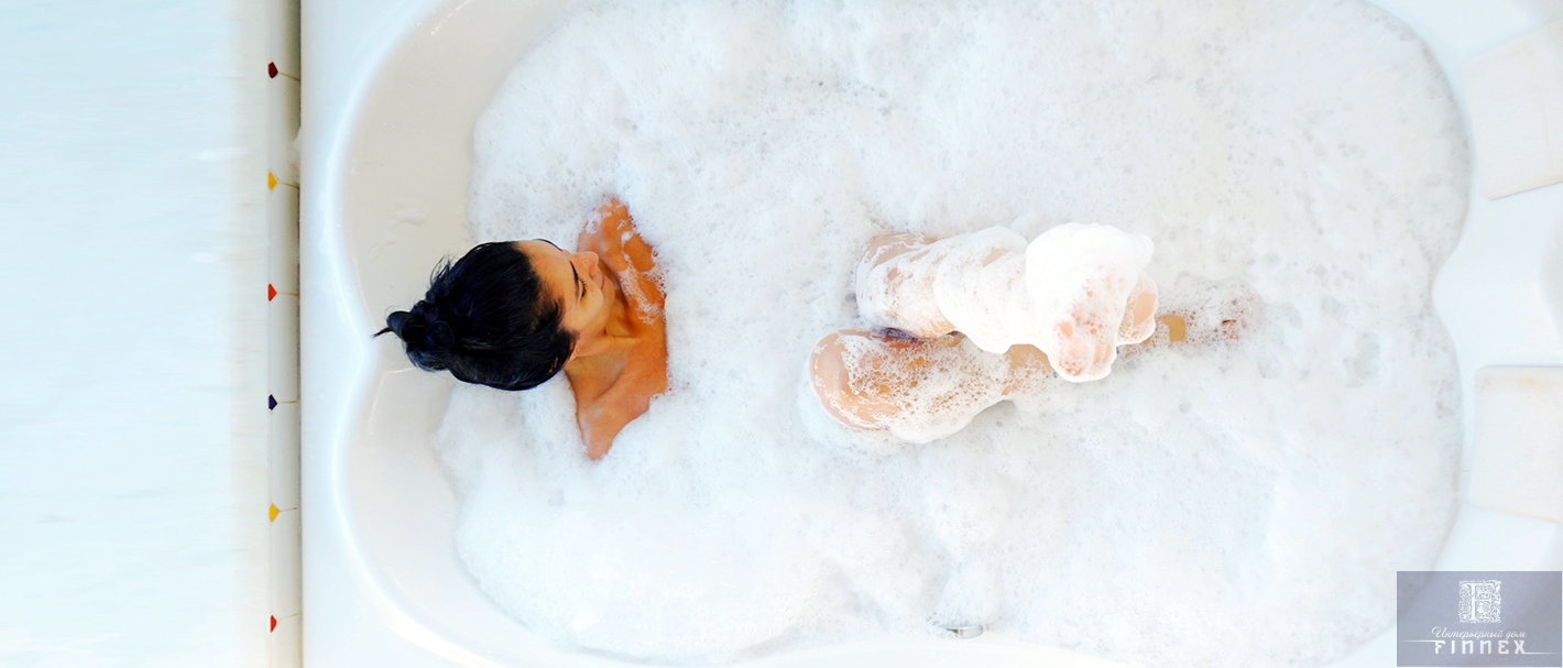 Гидромассажная ванна &mdash; наслаждение водными процедурами.